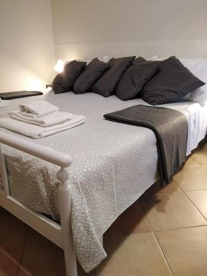 The Holiday House Hotell Santeramo in Colle Exteriör bild