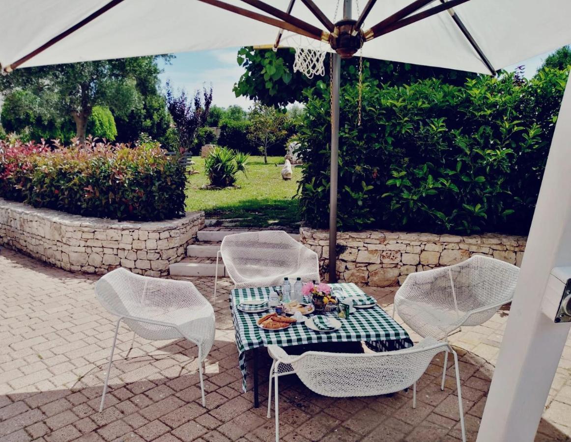 The Holiday House Hotell Santeramo in Colle Exteriör bild