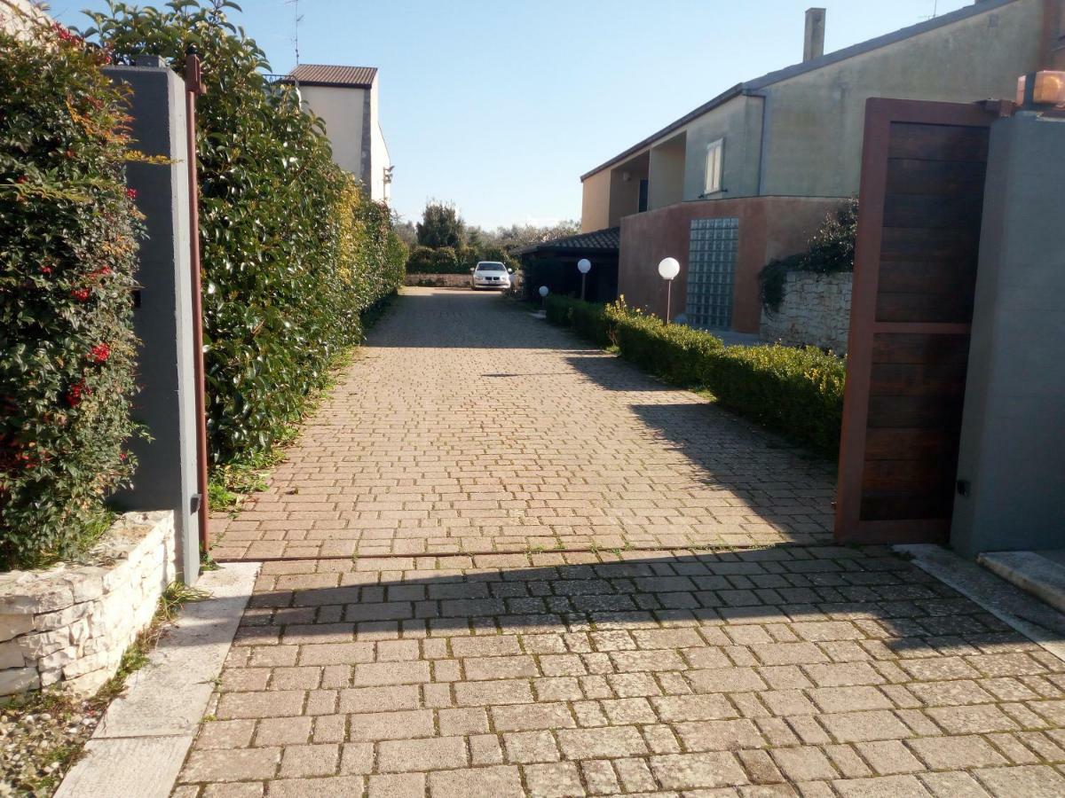 The Holiday House Hotell Santeramo in Colle Exteriör bild
