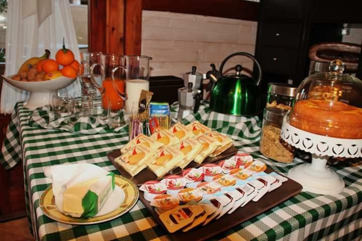 The Holiday House Hotell Santeramo in Colle Exteriör bild
